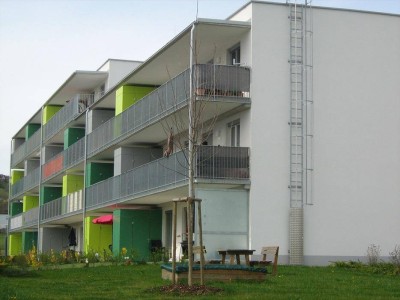 PROVISIONSFREI - Sonnige 4-Zimmer-Wohnung im Erdgeschoss mit Terrasse und großem Garten - geförderte Miete ODER geförderte Miete mit Kaufoption - 4 Zimmer