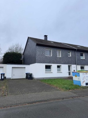 Schöne Etagenwohnung mit Terrasse und Garage