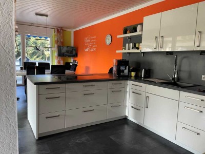 Traumhafte Gartenanlage mit top gepflegtem Einfamilienhaus