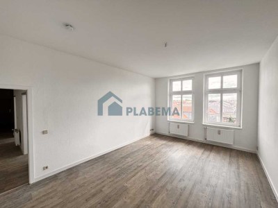 2-Zimmer Wohnung, komplett renoviert-WG tauglich