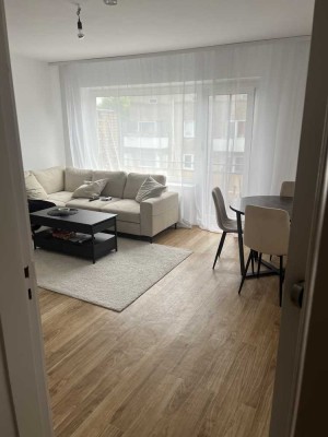 Stilvolle 2,5-Raum-Wohnung mit geh. Innenausstattung mit Balkon und EBK in Hamburg Rothenburgsort