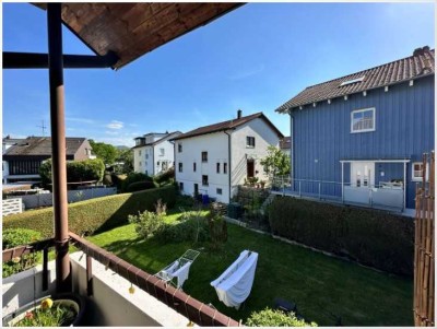 Wo Alltag zur Erholung wird – Tolle Wohnung im Hart-Hölzle mit Balkon und Blick ins Grüne