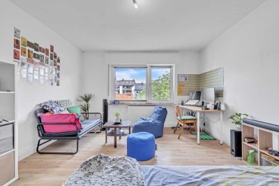 5-Zimmer-Wohnung mit toller Aufteilung und großem Potenzial durch ausbaubaren Speicher mit 168 m²