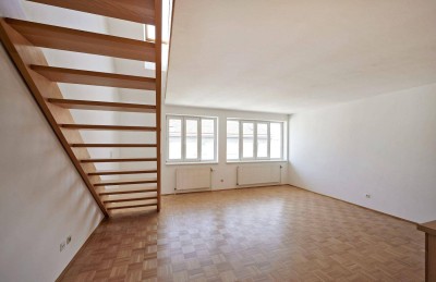 3-Zimmer-Maisonette-Wohnung inkl. Terrasse in den Innenhof!