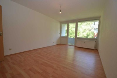 Nur FÜNF Minuten zur MHH - Schöne renov. 1-Zi. Whg. in Hannover, Groß-Buchholz