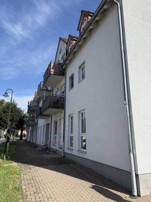 2 Zimmer Dachgeschosswohnung in Petershagen/Eggersdorf mit Balkon