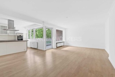 Barrierefrei: Sanierte 2,5-Zimmer-Wohnung mit Blick ins Grüne