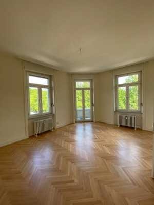 Moderne Stilwohnung mitten im Zentrum, 4 Zimmer - Wohnen am Kurpark