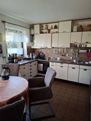 Großzügige 5-Zimmer Wohnung mit Garten in Erkrath