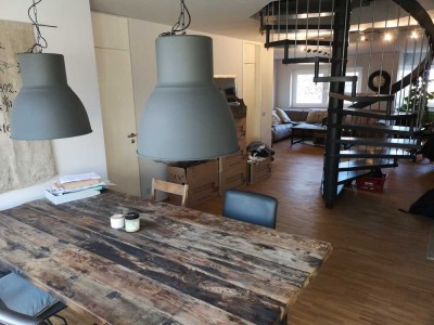 Exklusive, sanierte 5,5-Zimmer-Wohnung über zwei Etagen