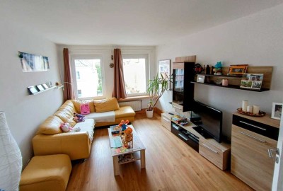 Helle, vollmöblierte 4-Zimmer-Wohnung mit Balkon und Blick ins Grüne – Nachmieter gesucht ab 1. Sept