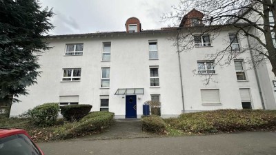 Möblierte Dachgeschosswohnung mit Balkon u. EBK.