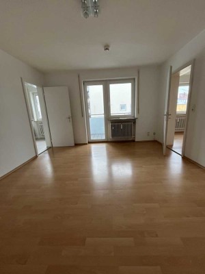 Single-Wohnung mit Balkon in Ingolstadt, Loy-Hering-Str.