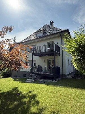 Exklusive 4-Zimmer-Wohnung mit Garten und Balkon in Friedrichshafen