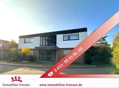 Trier-Tarforst: elegante, frei stehende Villa mit 167 m²,   Spa-Bereich, großzügigem Garten und zwei