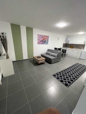 Wunderschöne 2 Zimmer Appartement - Voll möbliert - Studenten