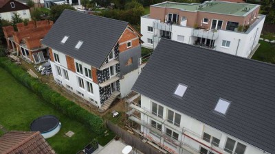 3 Mehrfamilienhäuser mit 12 Wohneinheiten & 12 Stellplätze - Fertigstellung 05.2026