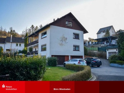 Bad Schwalbach: Attraktives Zwei-Familienhaus mit großem Grundstück in Heimbach!
