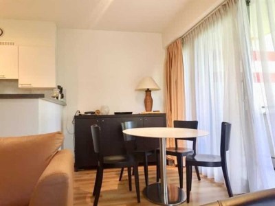 Exklusive, sanierte 2-Raum-Wohnung mit Balkon und Einbauküche in Erfurt