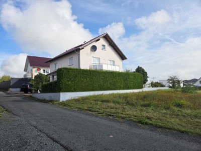 Freistehendes Einfamilienhaus in ruhiger Neubau­lage – vollmöbliert (Alsfeld, Nähe Krankenhaus)