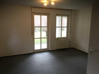 Nettes 1 Zimmer Apartement mit Küche, Terrasse und TG-Stellplatz in Reutlingen