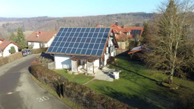 freistehendes Einfamilienhaus mit großem Grundstück in bester Lage