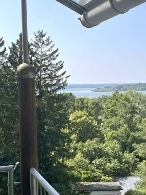 Mit Seeblick - TOP ausgestattete 4-Zimmer-Dachgeschoss-Wohnung    in Herrsching am Ammersee