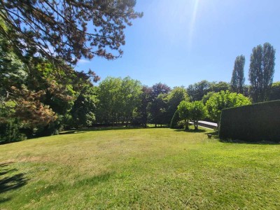 Exklusive Unternehmervilla mit Parkgrundstück in Stuttgart-Riedenberg