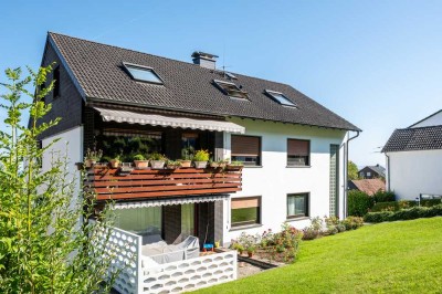 Schicke Dachgeschosswohnung mit Gartennutzung und EBK in toller Hanglage von Bielefeld Stieghorst