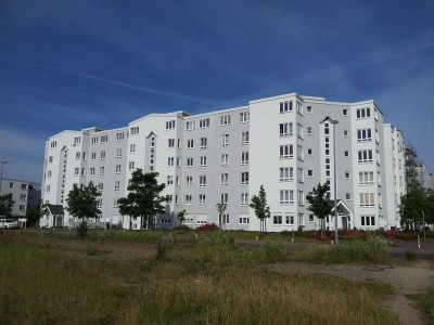 Hier könnten Sie bald wohnen. 2-Zimmer Endetage mit herrlichem Fernblick