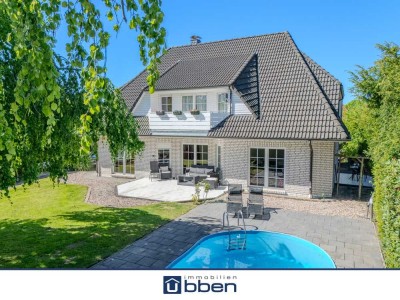 Repräsentatives Wohnhaus mit Pool!