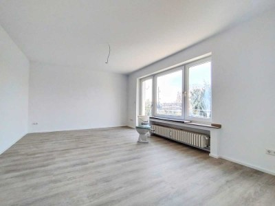 Helle 3-Zimmer-Wohnung mit Balkon und Einbauküche