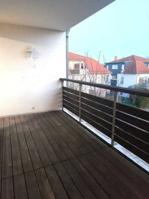Schöne 2 Zimmer Whg. mit Weitblick in Queis, Balkon unt TG-Stellplatz!