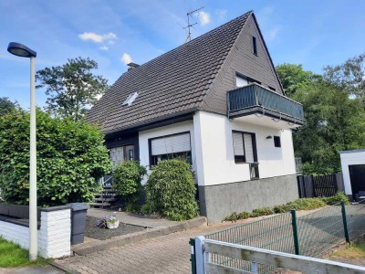Gemütliche 3-Zimmer-Wohnung mit Balkon und EBK in Solingen