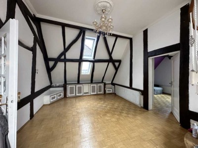 Attraktive 4-Zimmer-Maisonette-Wohnung mit EBK in Hofheim am Taunus
