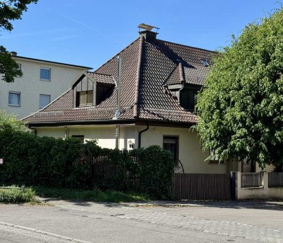 "Haus-im-Haus" in Stuttgart-Obertürkheim