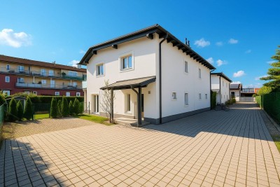 Neuwertige, moderne Doppelhaushälfte zum Verkauf