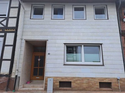 Geräumiges 7-Zimmer Reihenhaus in Dassel/Markoldendorf