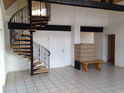 Helle 2,5-Zimmer Maisonette-Wohnung mit Balkon in Nettersheim-Zingsheim