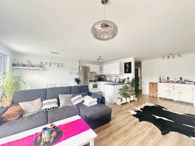 3-Zimmer-Wohnung mit Balkon und KFZ-Stellplatz
im Herzen von Dossenheim