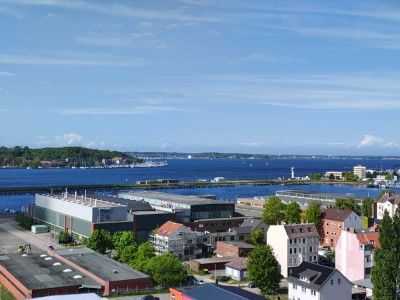 Mit Blick über die Kieler Förde