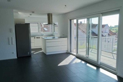 Moderne 3-Zimmer-Wohnung mit Balkon, Einbauküche und Stellplatz in Winnenden-Baach