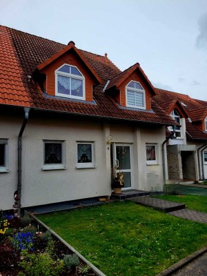 Sehr schönes Reihenhaus in Großenlupnitz mit Terrasse