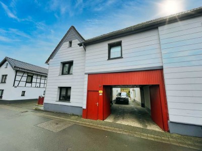 Historie trifft Wohnkomfort – Bruchsteinhaus in ruhiger Lage von Kallmuth