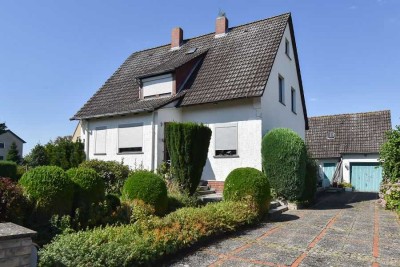 Sarstedt - Schliekum: Einfamilienhaus mit großen Garten und viel Potential!