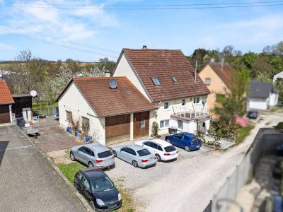 Großzügig! Einfamilienhaus mit Einliegerwohnung, Garten und vielfältigen Gestaltungsmöglichkeiten