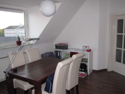 Helle 2-Zimmer Dachgeschosswohnung in Hannover List