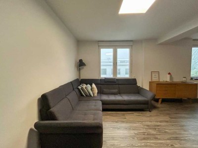 5-Zimmer Wohnung mit Loggia und Blick über das Ittertal