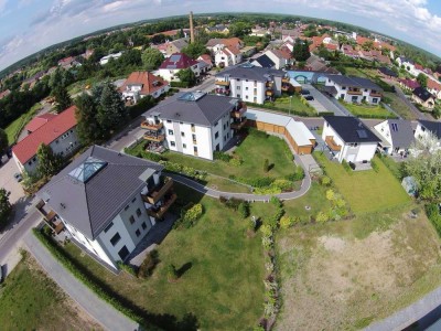 Ihr neues Zuhause mit großer Terrasse & Top Lage          3-Raum-Wohnung im Erdgeschoss