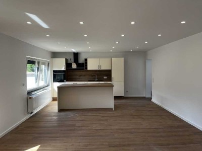 Freundliche 4-Zimmer-Wohnung mit luxuriöser Innenausstattung in Dornburg